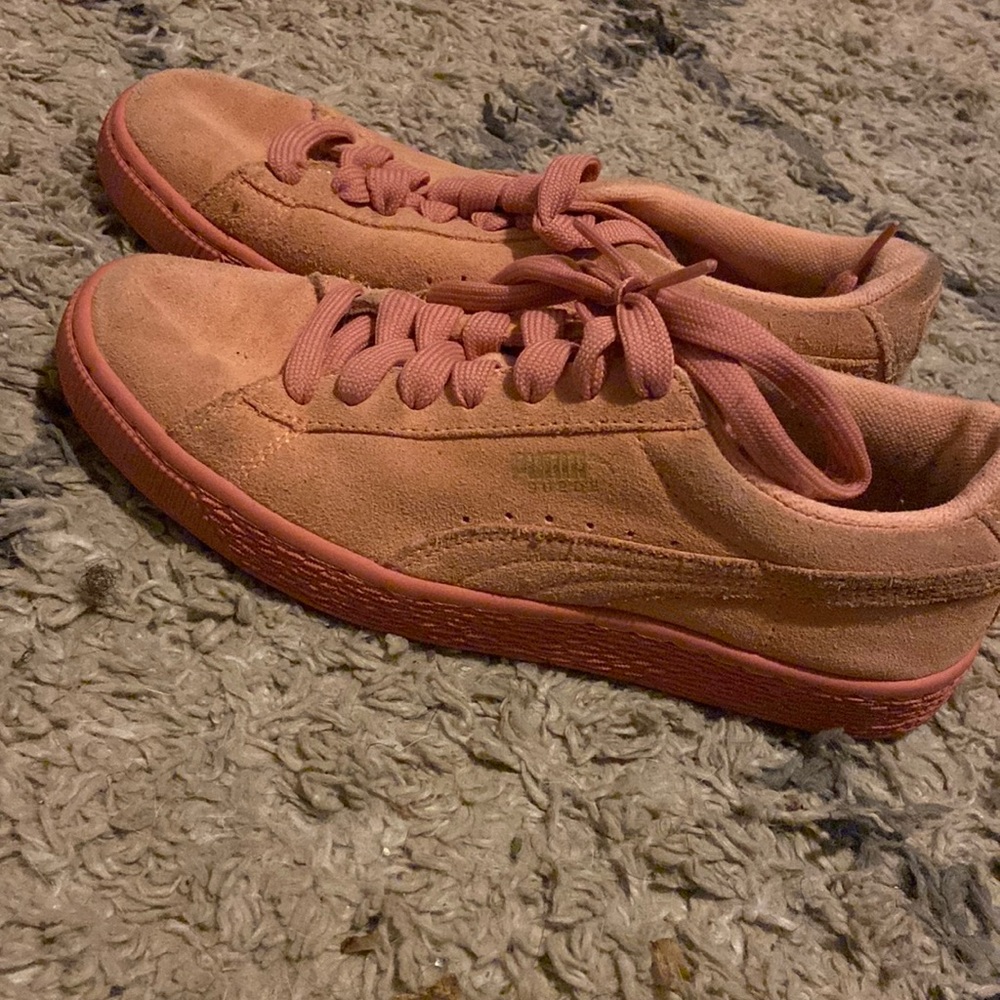 Womens sneakers